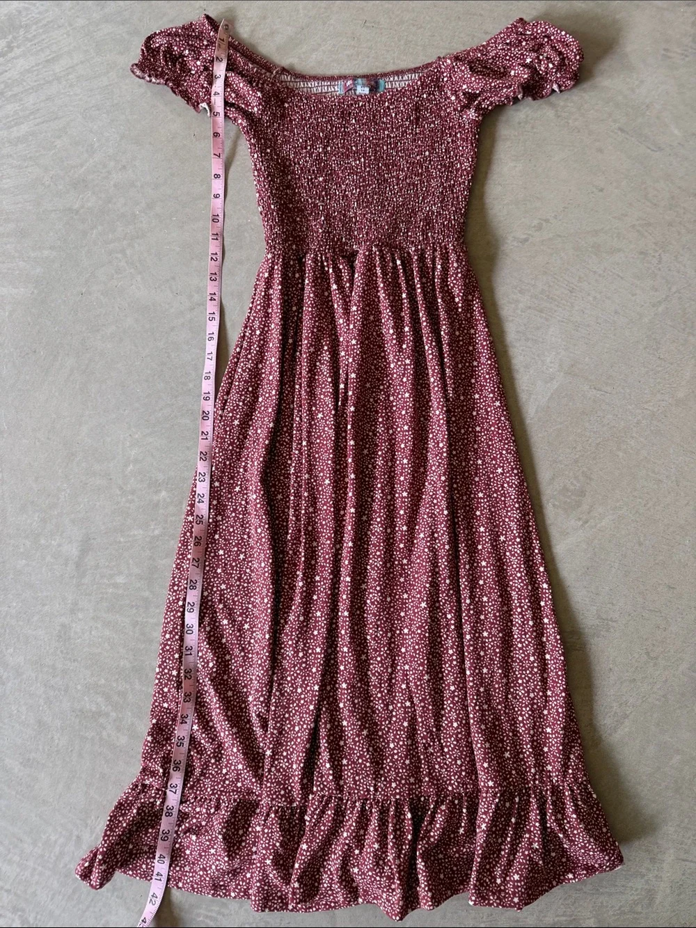 Urban Outfitters Tessi Smocked Puff Sleeve Midi Dress Size XS - Picture 5 of 9